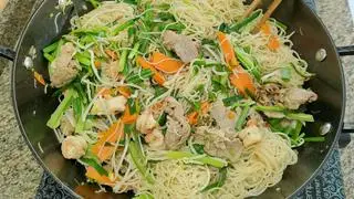 Hình ảnh BÚN GẠO XÀO HẢI SẢN 