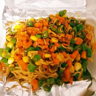 Hình ảnh Mì trộn rau củ