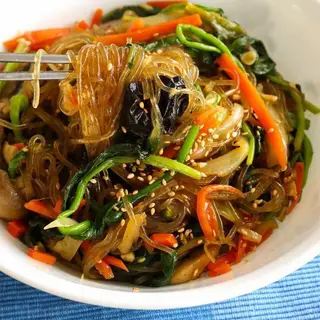 Hình ảnh Miến xào chay