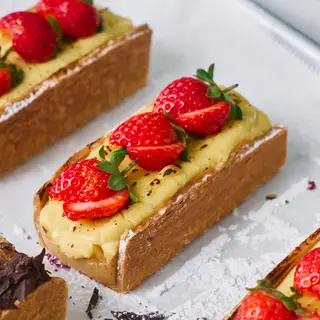 Hình ảnh Cream Tart - Cream brulee Black tea