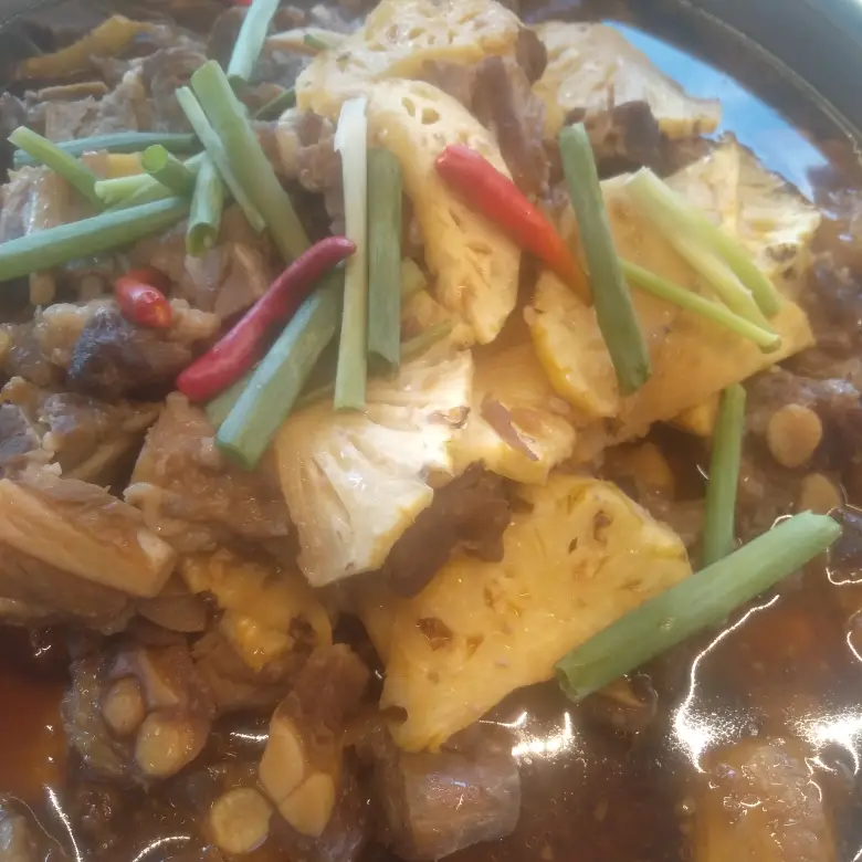 Hình ảnh CƠM SƯỜN NON KHO THƠM 