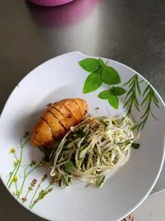 Hình ảnh Bánh tôm nửa cái