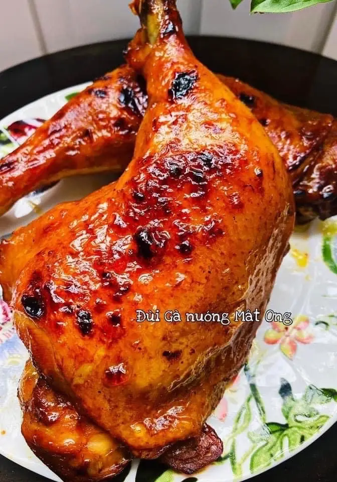 Hình ảnh gà nướng muối ớt 1/2 con ngon 