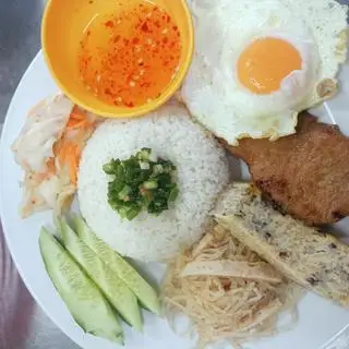 Hình ảnh Sườn bì chả trứng