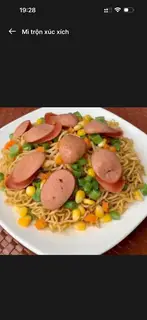 Hình ảnh Mỳ trộn xúc xích