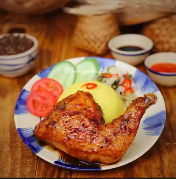 Hình ảnh Cơm Chiên Vịt Chiên Sốt Tiêu Xanh (Đùi Góc 4 )