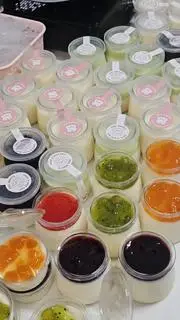 Hình ảnh COMBO 4 HŨ SỮA CHUA MIX TRÁI CÂY