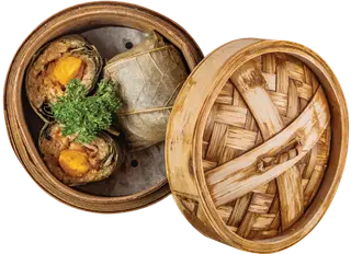 Hình ảnh Xôi gà trân châu hấp lá sen