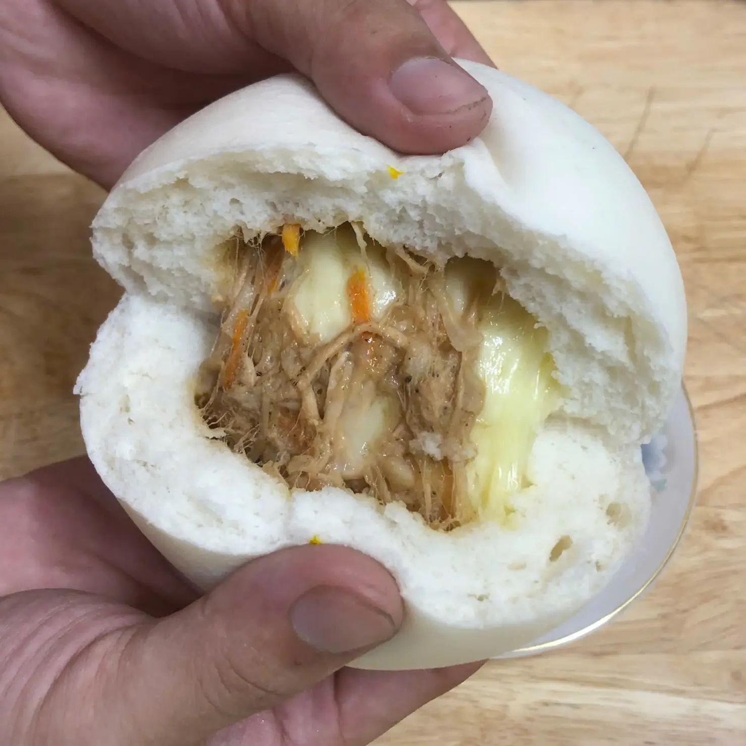 Hình ảnh Bánh bao gà nấm phô mai