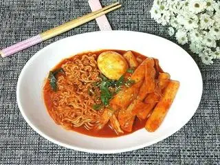 Hình ảnh mỳ bokki