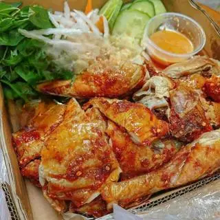 Hình ảnh 1 Con Gà Nướng Sốt Cay ( Đặc Biệt )