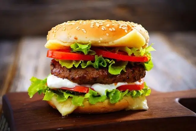 Hình ảnh Hamburger Bò Trứng