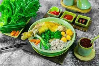 Hình ảnh Hủ tiếu đùi gà 