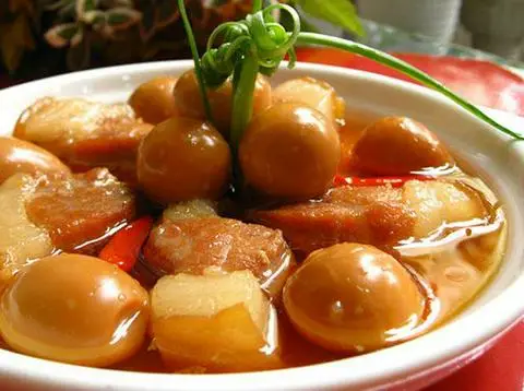 Hình ảnh Cơm thịt kho trứng