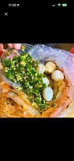 Hình ảnh Bánh tráng trộn mỡ hành 