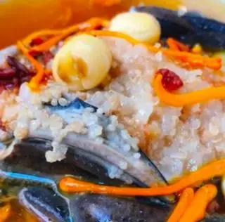 Hình ảnh Cháo gà ác nấm đông trùng