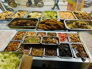 Hình ảnh cơm suất tự chọn 45k