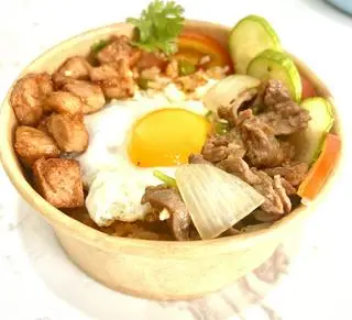 Hình ảnh Cơm thố đặc biệt