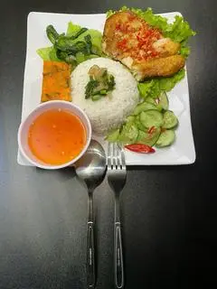 Hình ảnh Cơm Tấm Gà Chả