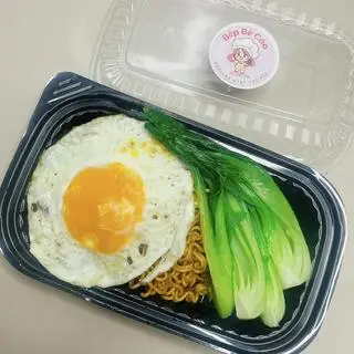 Hình ảnh Mì Trộn Indomie Trứng Ốp La