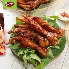 Hình ảnh 2 cái (1 cặp) chân gà nướng muối ớt