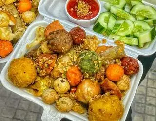 Hình ảnh combo cá viên chiên sốt mắm tỏi phần lớn