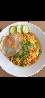 Hình ảnh Cơm chiên Dương Châu - ốp la