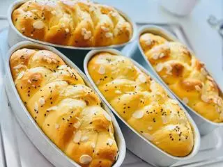 Hình ảnh Bánh Mì Hoa Cúc