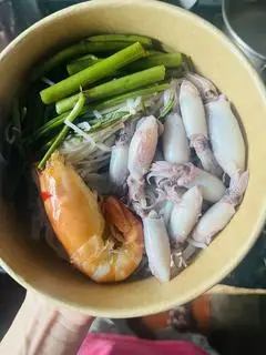 Hình ảnh Bún Thái tôm mực