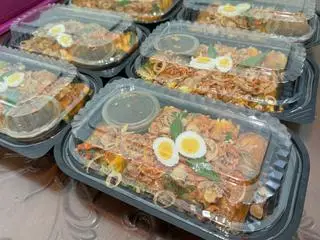 Hình ảnh Cuộn sốt me