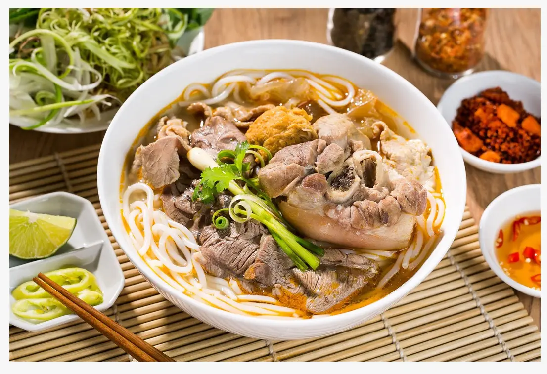 Hình ảnh Bún Bò Tái - Giò