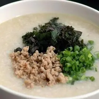 Hình ảnh Cháo chim câu+hành hoa, tía tô