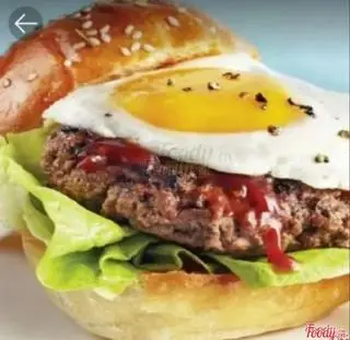 Hình ảnh Hamburger Bò Trứng