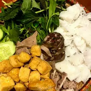 Hình ảnh Bún đậu mẹt