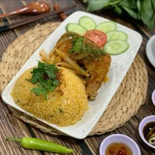 Hình ảnh Cơm Chiên Đùi Gà Sốt