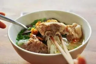 Hình ảnh Hủ tiếu thập cẩm heo