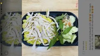 Hình ảnh COMBO CƠM GÀ XÉ + COCA COLA