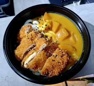 Hình ảnh Cơm Curry Nhật Gà Katsu