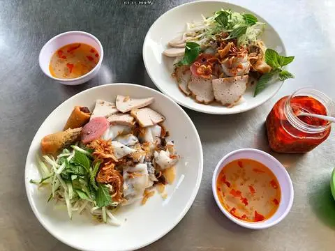 Hình ảnh BÁNH ƯỚT THỊT XÀO CỦ SẮN NẤM MÈO 