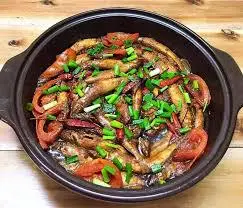 Hình ảnh cơm cá linh kho xã ớt 