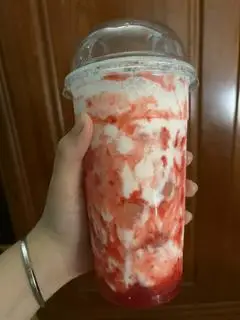 Hình ảnh SỮA DÂU LATTE 