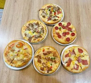 Hình ảnh 4 pizza Mix Vị 