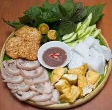 Hình ảnh Bún đậu - thịt luộc - chả cốm - kẹo bạc hà