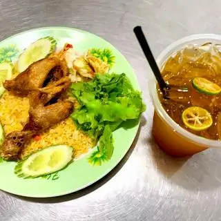 Hình ảnh Đùi gà vừa - trà tắc