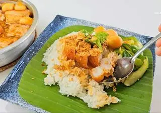 Hình ảnh xôi thịt kho trứng