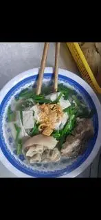 Hình ảnh hủ tiếu đặc biệt x giò bò v thịt