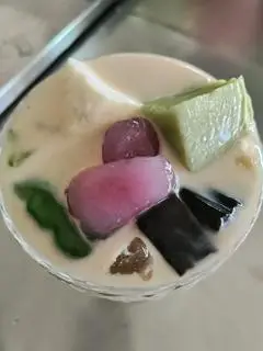 Hình ảnh Trà sữa truyền thống full topping 