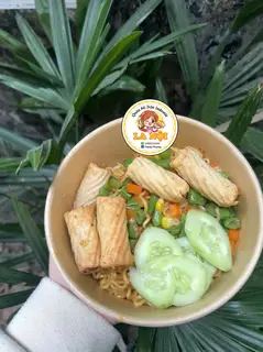 Hình ảnh mì trộn mực xoắn