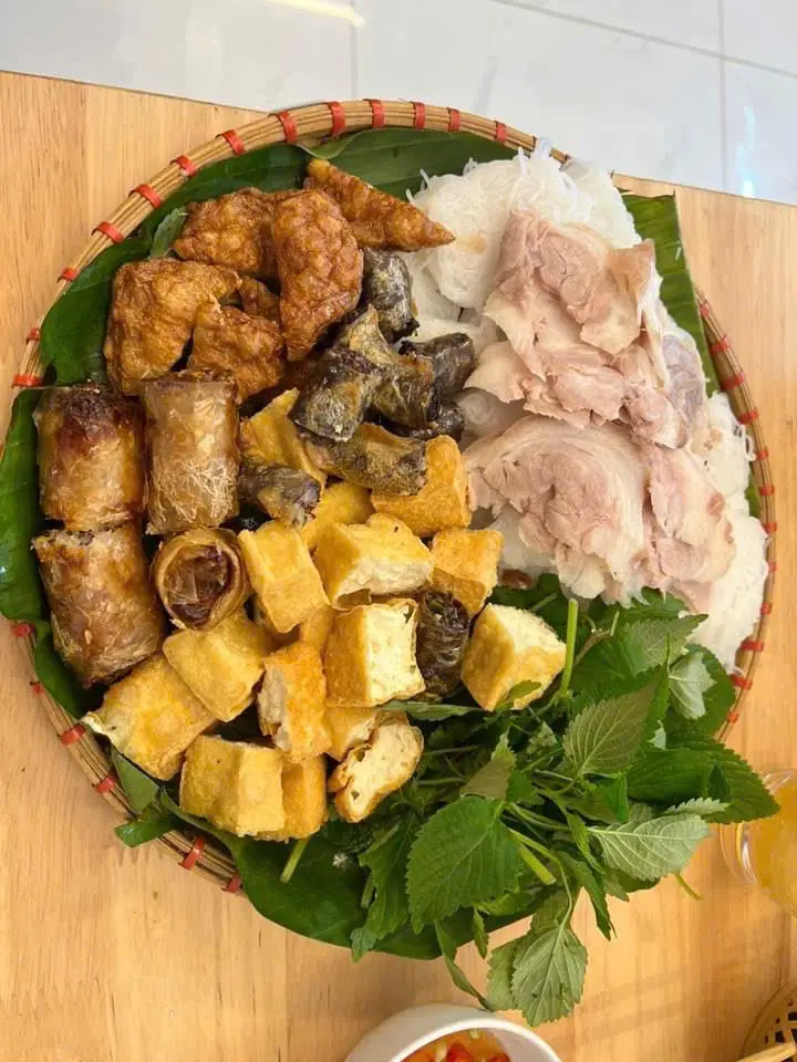 Hình ảnh Combo 2 suất đầy đủ + 1 cốc pepsi
