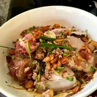 Hình ảnh Mì tươi nam vang khô đặc biệt